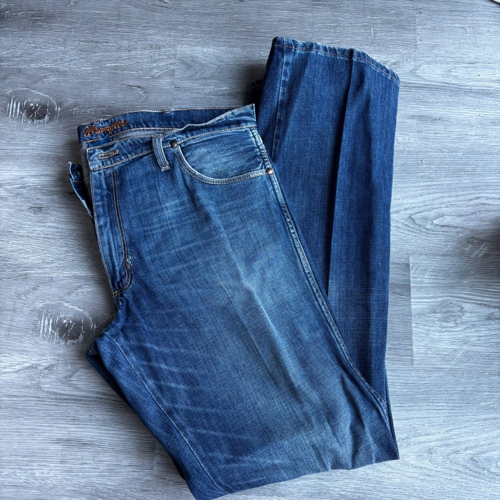 Wrangler Men's Slim Boot Cut‎ Jeans Dark Wash Size 38 x 36